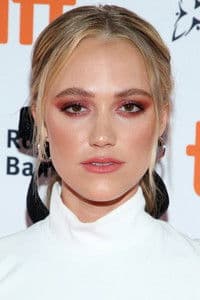 Maika Monroe photo