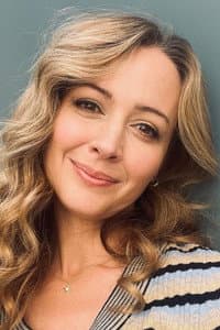 Amy Acker photo