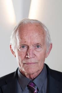 Lance Henriksen photo