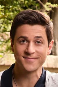 David Henrie photo