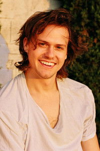 Whitmer Thomas photo