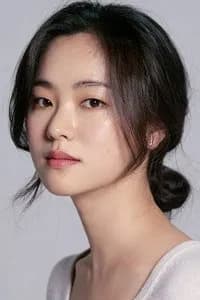 Jeon Yeo-bin photo