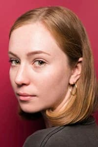 Hannah Einbinder photo