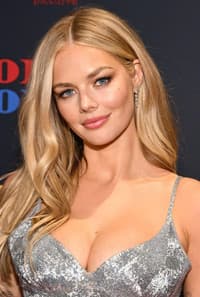 Samara Weaving photo
