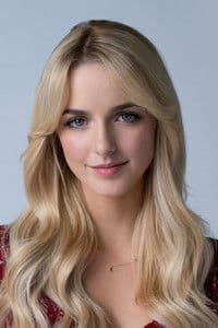 Mckenna Grace photo