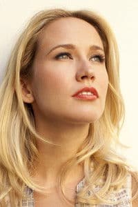 Anna Camp photo