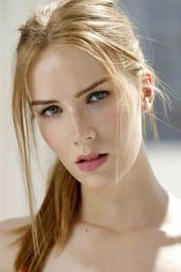 Charlotte Kirk photo