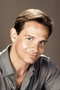 Peter Scolari photo