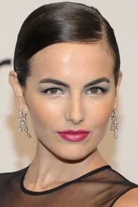 Camilla Belle photo