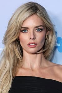 Samara Weaving photo