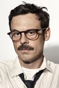 Scoot McNairy photo