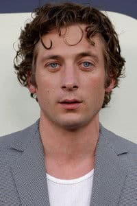 Jeremy Allen White photo