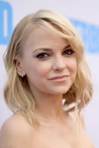 Anna Faris photo