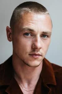 Ben Hardy photo