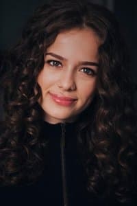 Aryana Engineer photo