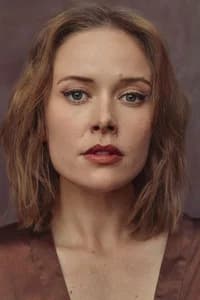 Amelia Eve photo