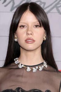 Mia Goth photo