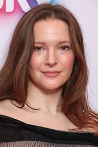Morfydd Clark photo