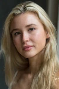 Isabel May photo