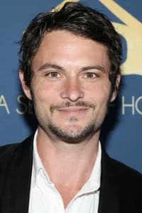 Shiloh Fernandez photo