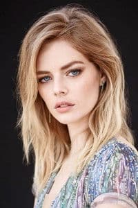 Samara Weaving photo
