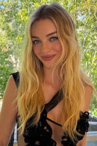 Olivia Rose Keegan photo