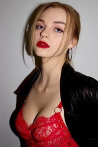 Olivia Rose Keegan photo