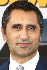 Cliff Curtis photo