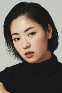 Jeon Yeo-bin photo