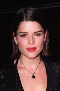 Neve Campbell photo