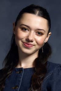 Violet McGraw photo
